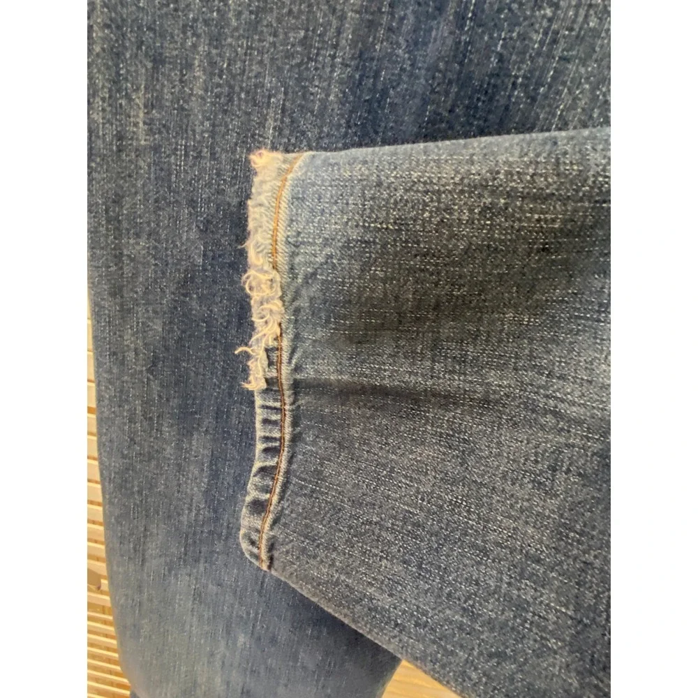 Tommy Bahama Classic Fit‎ Mens Jeans Medium Wash Denim Distressed Hem 35x34